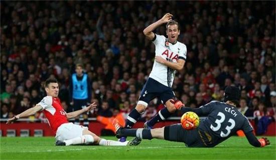 将目光聚焦 将目光聚焦